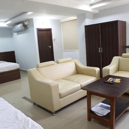 Nova Pride Hotel Χιντεραμπάντ Εξωτερικό φωτογραφία