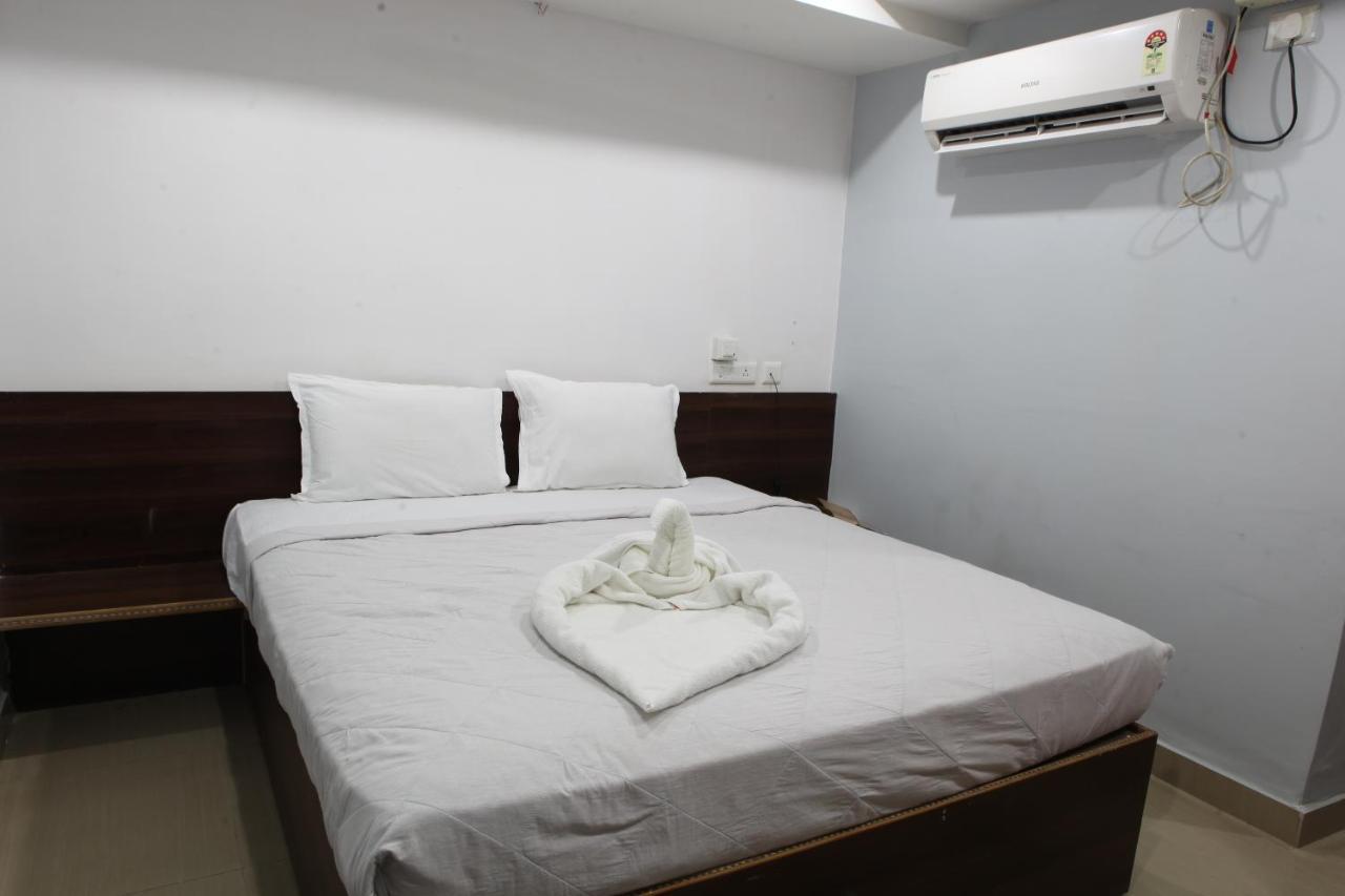 Nova Pride Hotel Χιντεραμπάντ Εξωτερικό φωτογραφία