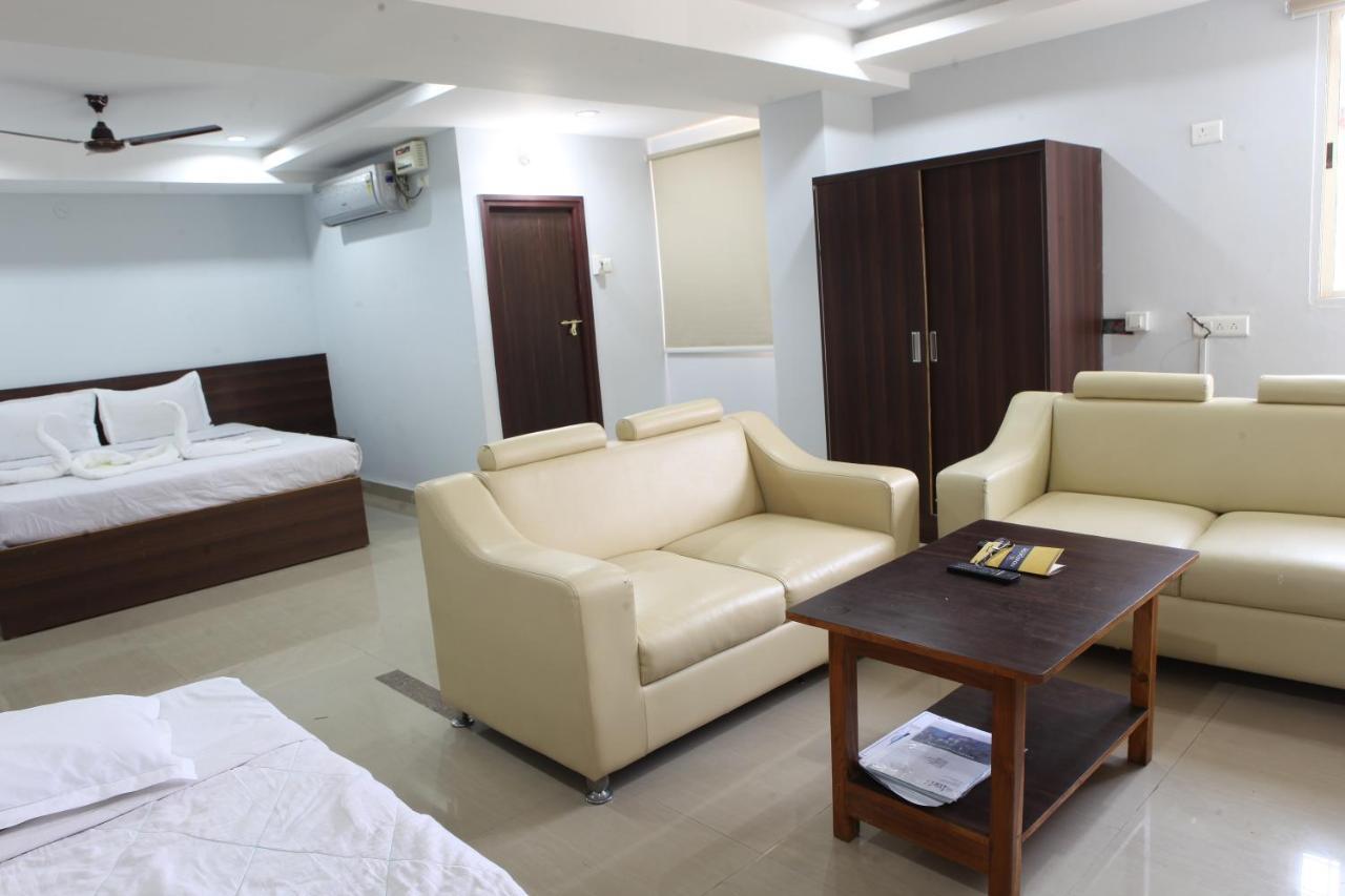 Nova Pride Hotel Χιντεραμπάντ Εξωτερικό φωτογραφία